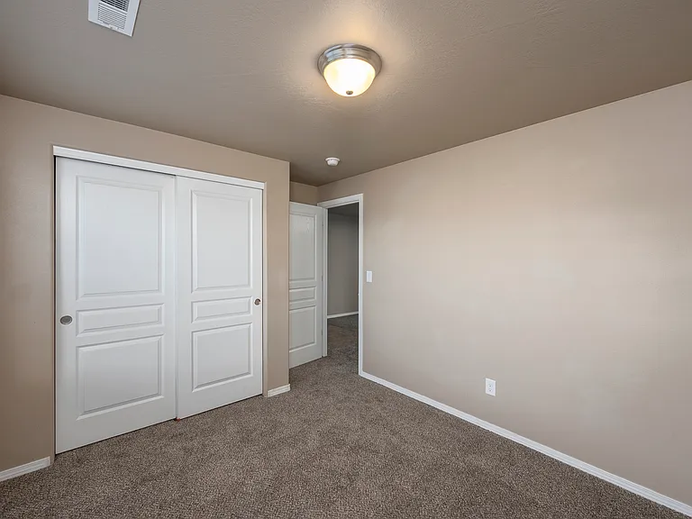 629 S Lakeland Dr — Photo 17