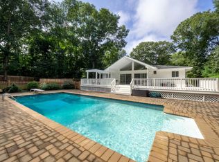 397 Old Stone Hwy, East Hampton, NY 11937