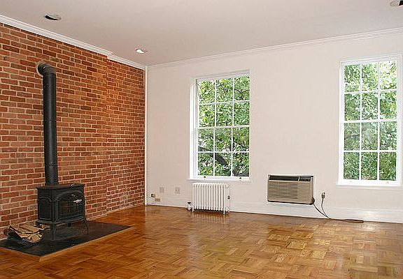 2nd image of 62 W 87th St APT 4R