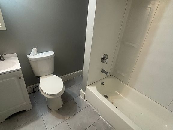 5th image of 843 E State St Floor 1