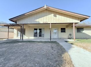 2363 Lorilee Dr, Eagle Pass, TX 78852