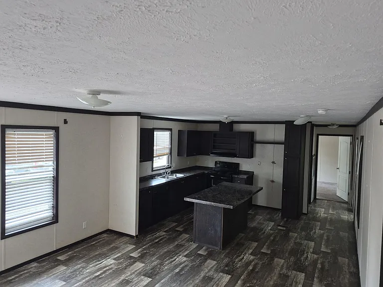 1 Thornwood Dr — Photo 3
