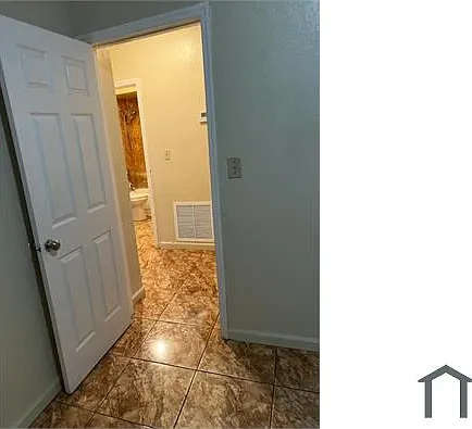 1242 NE 109th St — Photo 9