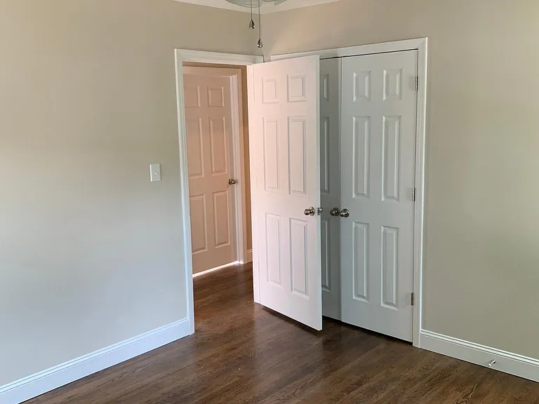 3901 Slagle Dr — Photo 11