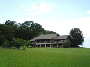 2450 Ellejoy Rd, Walland, TN 37886