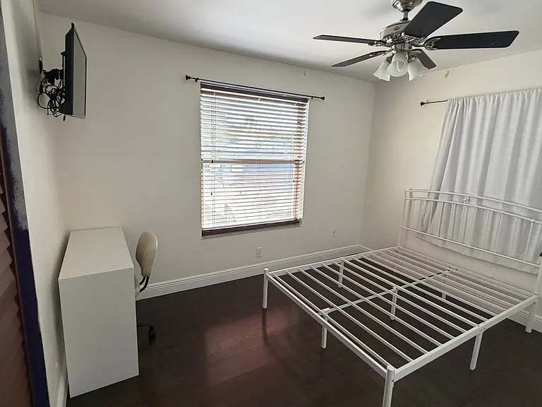 19323 Carolina Cir — Photo 14