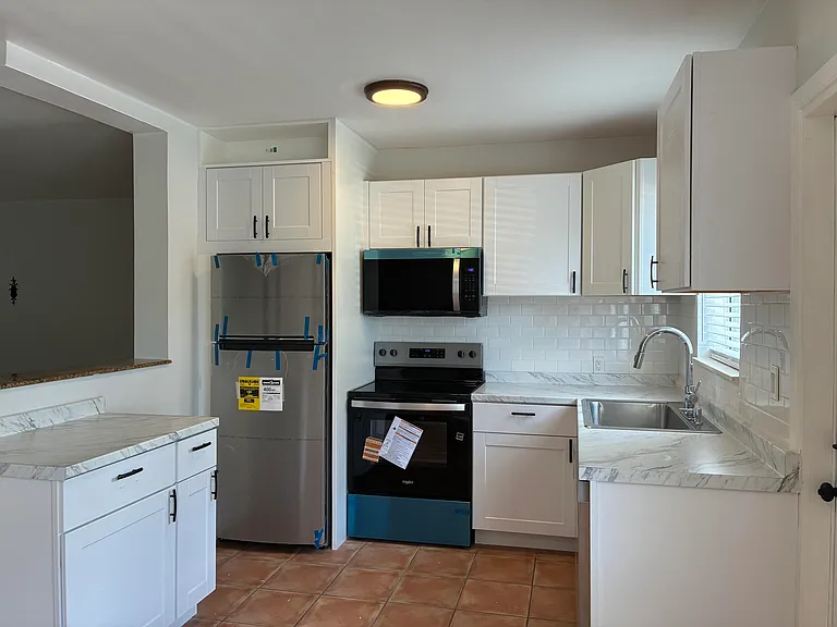 130 S Lakeside Dr #1 — Photo 6
