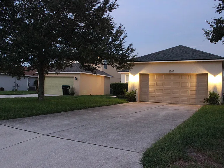 2505 Lacerta Dr — Photo 23