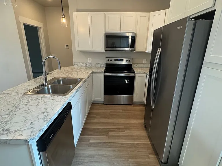 6132 Northstead Ave — Photo 3