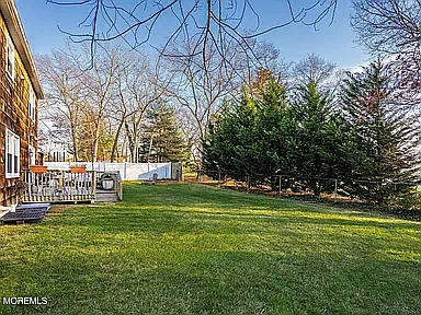 323 Suburban Dr — Photo 27