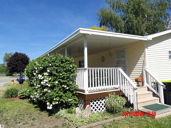 2nd image of 643 Woodcock Dr