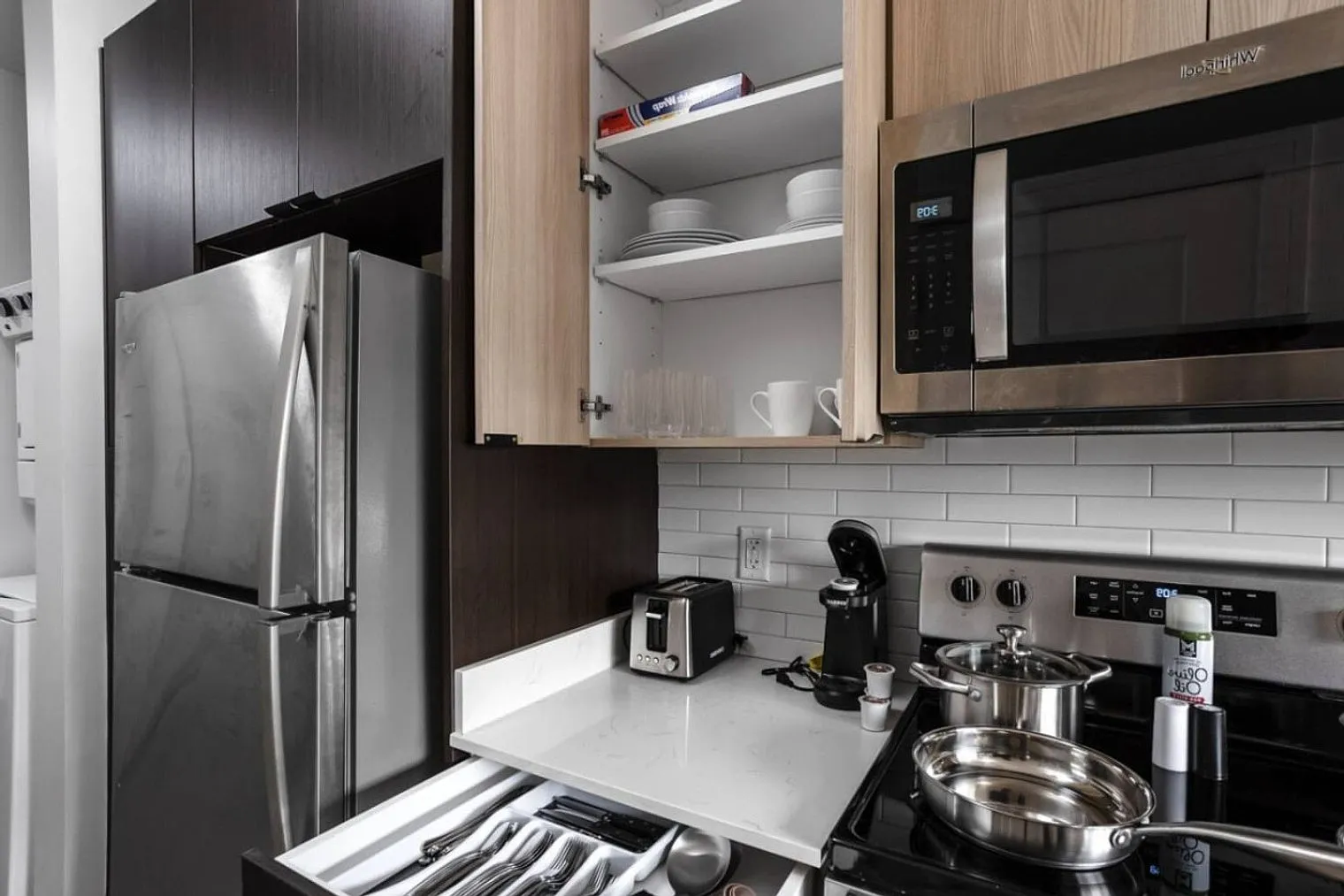Studio, 1.0 bath, 495 sqft, $2,824 — Photo 3