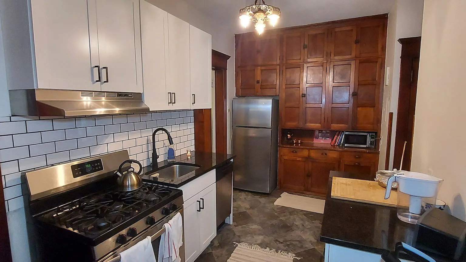 301 Dayton Ave — Photo 4