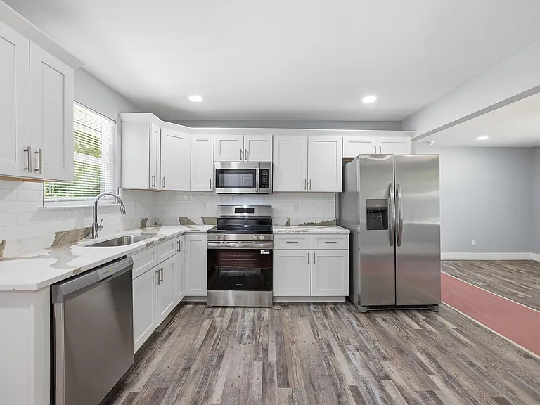 7713 Canyon Dr — Photo 7