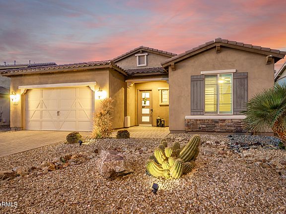3rd image of 3292 E ORLEANS Drive
