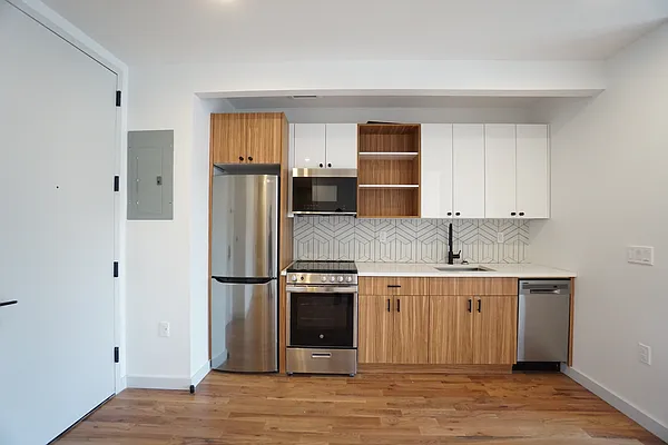 Rented by Rennit Inc. | media 14