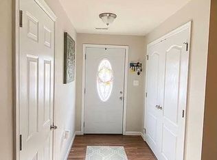 113 Pine Ln, Morgantown, WV 26508