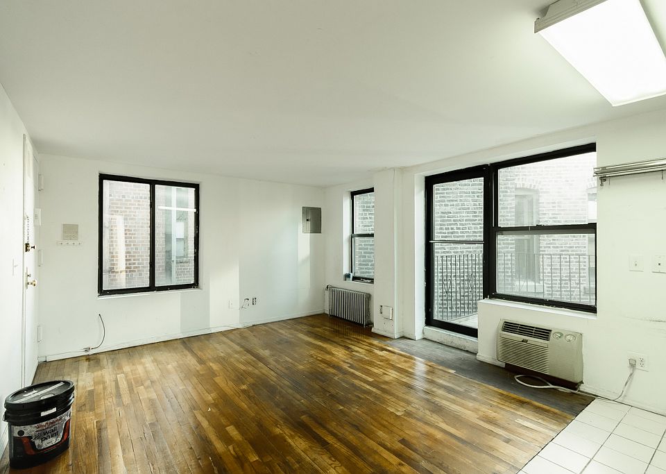 1st image of 29 7th Ave S #3CC