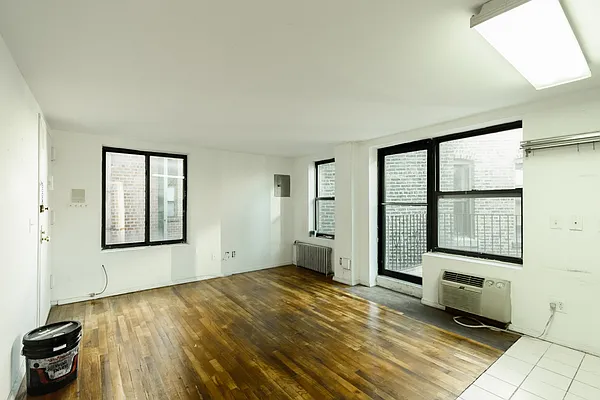 Rented by Metropolitan Property Group | media 10