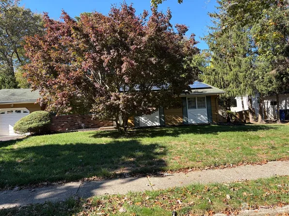360 Killarney Dr, Toms River, NJ 08753