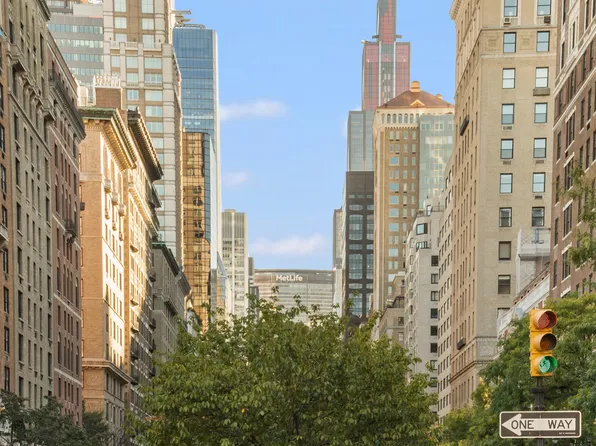 46 East 65th Street image 17 of 19