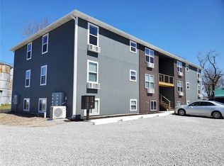 107 E Franklin St, Green Ridge, MO 65332