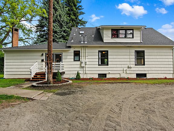 3rd image of 1312 S Southeast Blvd #1