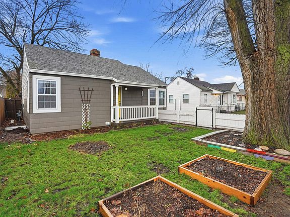 2nd image of 5623 E Parkwater Ave