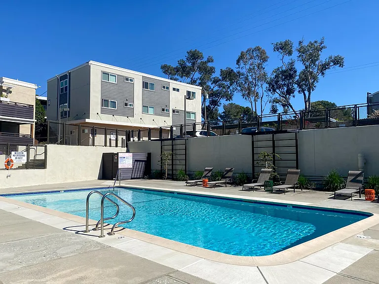 Ridgecrest Terrace — Photo 10
