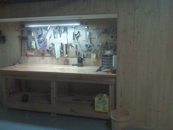 Great woodworking area