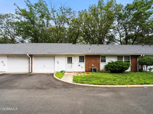 437C Portsmouth Drive, Lakewood, NJ 08701