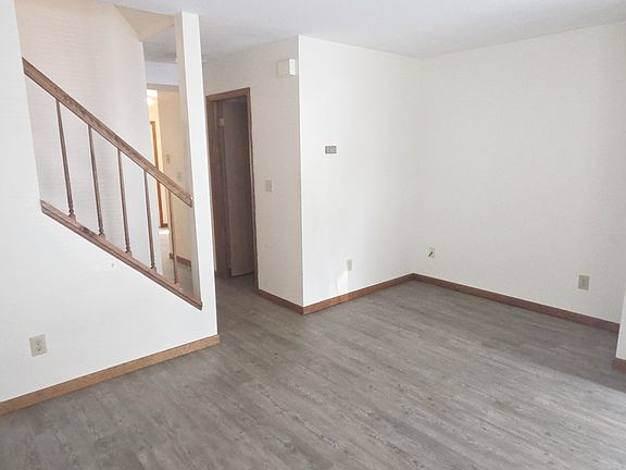 2nd image of 23 Warsaw Ave APT 22
