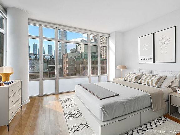 4th image of 325 5th Ave APT 20H