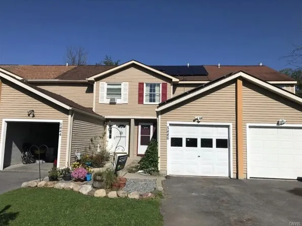 5446 Tourmaline Dr, Clay, NY 13041
