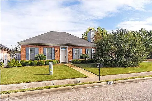 2041 Station Ct