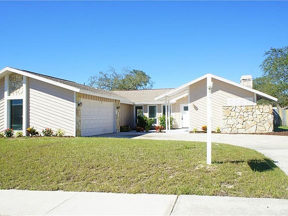 2nd image of 10309 Landmark Dr
