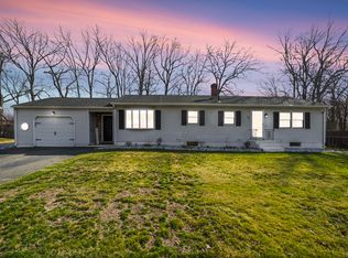 13 Glen Oak Dr, Enfield, CT 06082