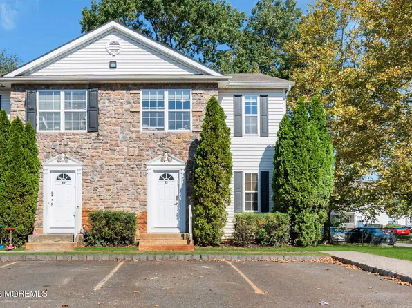 83 Aspen Court, Lakewood, NJ 08701