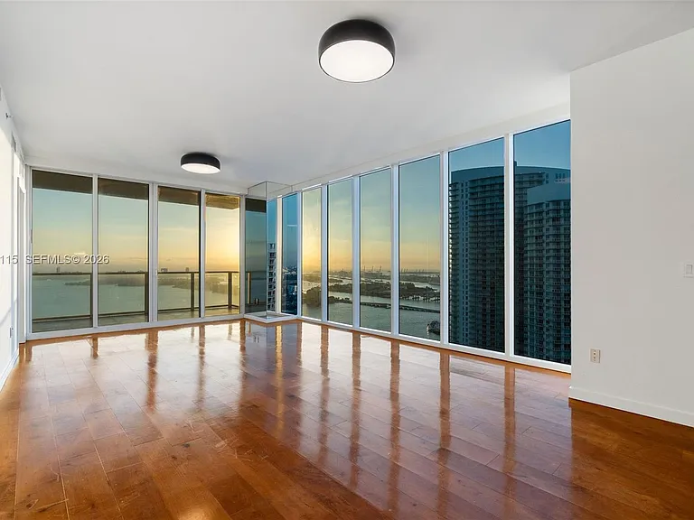2020 N Bayshore Dr #3510 — Photo 4