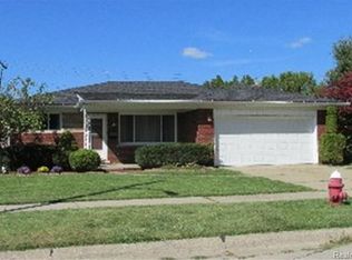 11093 Racine Rd, Warren, MI 48093