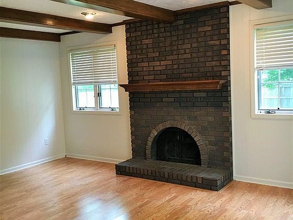 2nd image of 1258 Cranbrook Dr