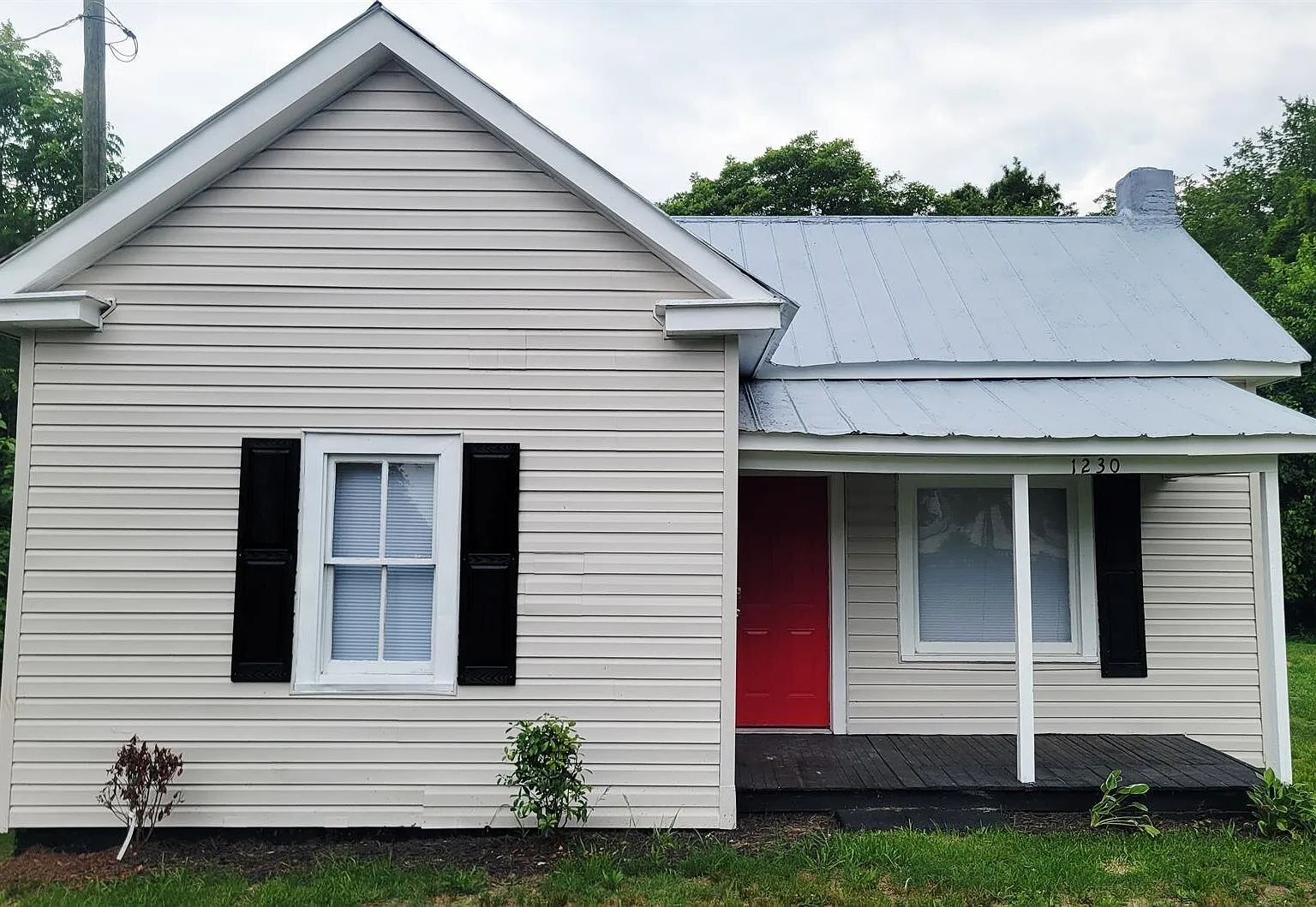 1230 Tank Ct — Photo 1