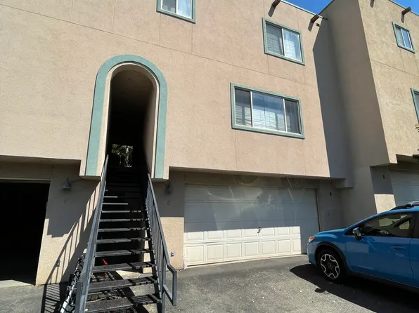 525 Animas View Dr APT 8, Durango, CO 81301