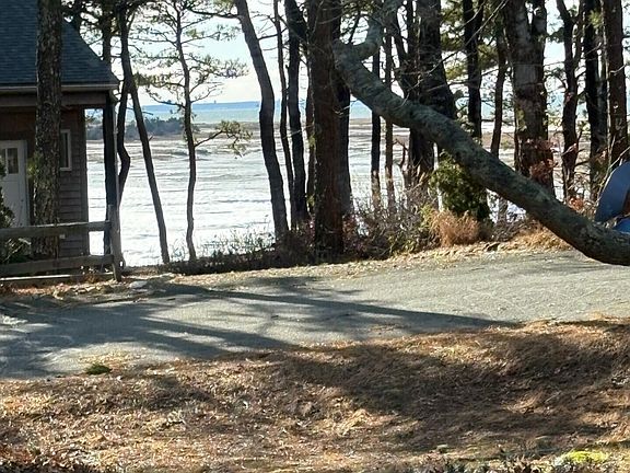 2nd image of 205 Blue Heron Road