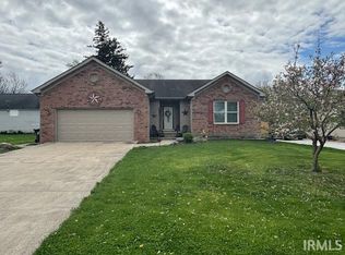 910 E 4th St, Fowler, IN 47944