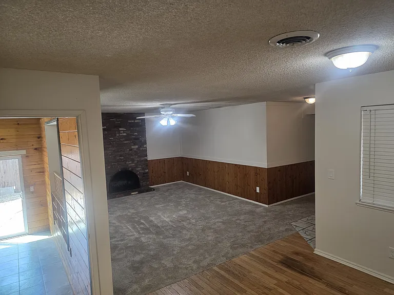4760 Northglen St — Photo 31