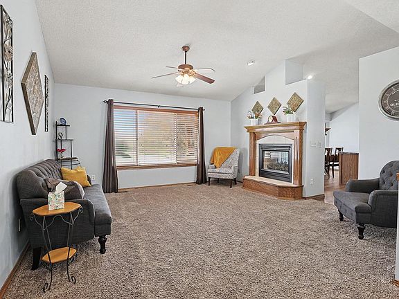 2nd image of 9230 W Meadow Knoll Ct