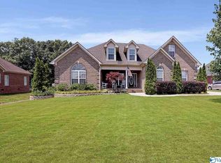 110 Cedar Run Ln, Huntsville, AL 35811