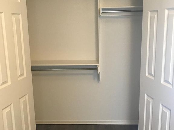 4th image of 3401 SW Windrift Ave #1