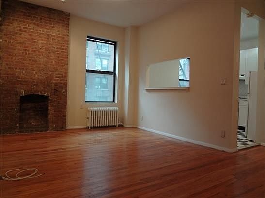 1st image of 1402 Lexington Ave APT 4